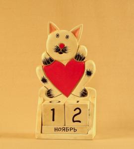 UTH007 A  Календарь 'Белый котенок с сердцем'.  