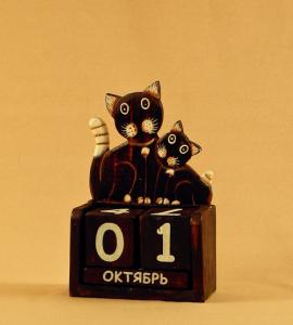 UTH024  Календарь 'Кошка с котенком с полосатыми хвостами'.  