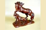 PWA155	Мини-скульптура "Лошадь". 35 см. с жеребятами.  
