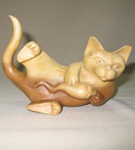 PWC 31  	Мини-скульптура "Кошка с мышкой". 16 см.     